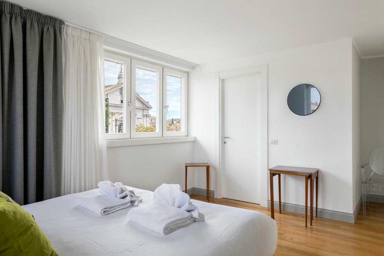Penthouse Rome Capitol Appartement Buitenkant foto